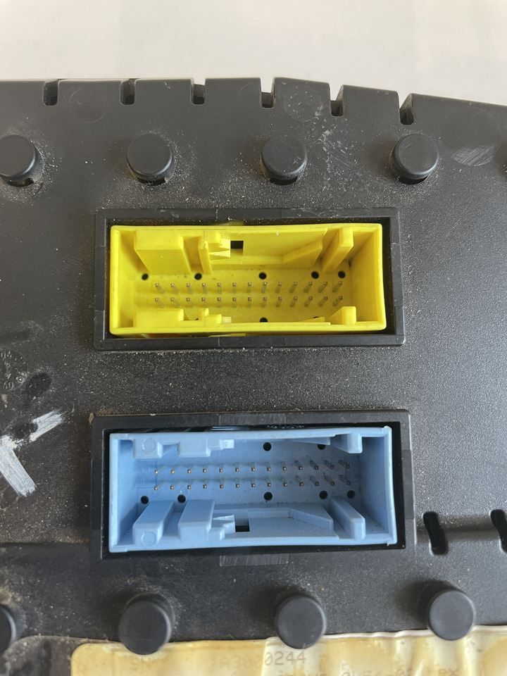 Claas Axion 850 - zegary licznik tablica przyrządów 0011172311 11172311 - Salpicadero para Maquinaria agrícola: foto 5 Claas Axion 850 - zegary licznik tablica przyrządów 0011172311 11172311 - Salpicadero para Maquinaria agrícola: foto 5