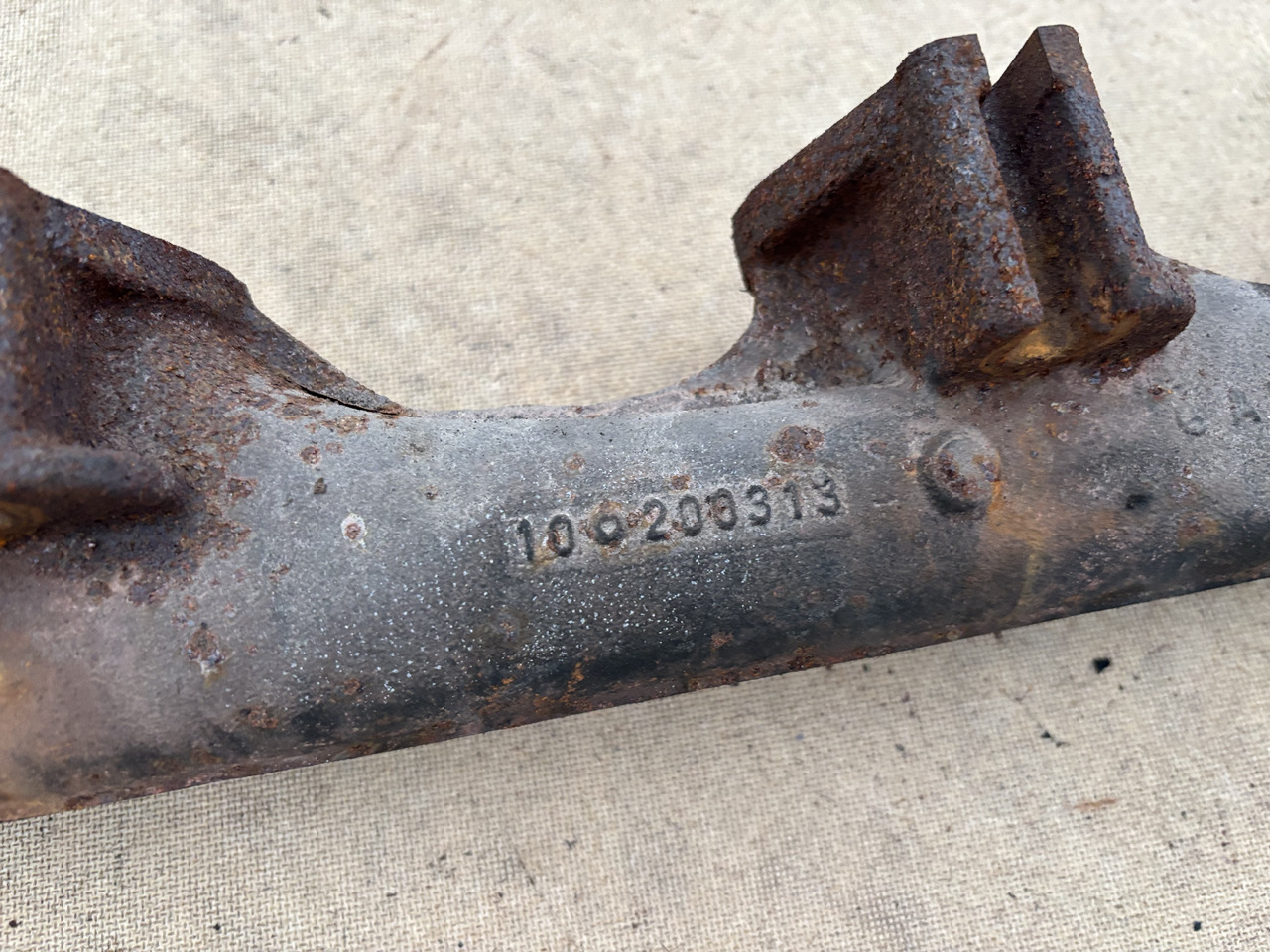 Claas LEXION 780 KOLEKTOR WYDECHOWY 5421420501 - Colector de escape para Cosechadora de granos: foto 2 Claas LEXION 780 KOLEKTOR WYDECHOWY 5421420501 - Colector de escape para Cosechadora de granos: foto 2