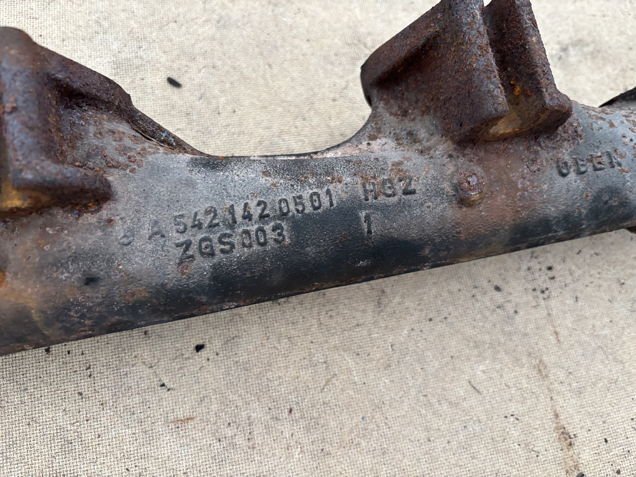 Claas LEXION 780 KOLEKTOR WYDECHOWY 5421420501 - Colector de escape para Cosechadora de granos: foto 3 Claas LEXION 780 KOLEKTOR WYDECHOWY 5421420501 - Colector de escape para Cosechadora de granos: foto 3