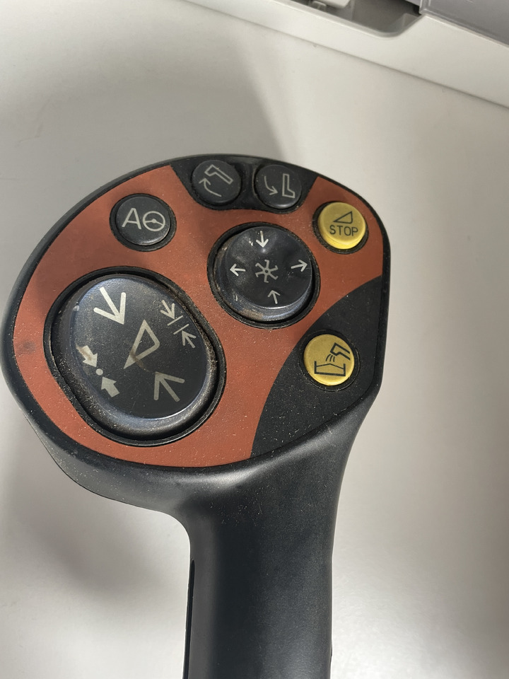 Claas Lexion 600 700 - joystick - Cabina e interior para Maquinaria agrícola: foto 1 Claas Lexion 600 700 - joystick - Cabina e interior para Maquinaria agrícola: foto 1