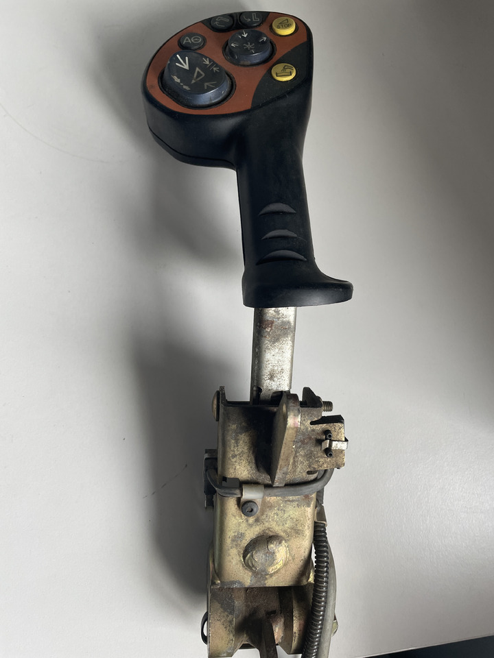 Claas Lexion 600 700 - joystick - Cabina e interior para Maquinaria agrícola: foto 2 Claas Lexion 600 700 - joystick - Cabina e interior para Maquinaria agrícola: foto 2