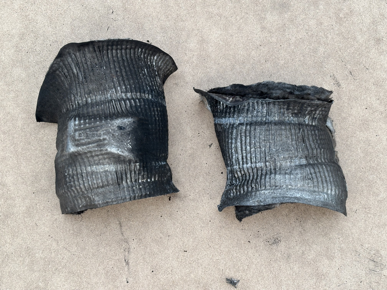 Claas Lexion 780 Izolacja Silnika 00 2599 612 1 00 2599 611 1 0025996121 0025996111 - Motor y piezas para Maquinaria agrícola: foto 1 Claas Lexion 780 Izolacja Silnika 00 2599 612 1 00 2599 611 1 0025996121 0025996111 - Motor y piezas para Maquinaria agrícola: foto 1