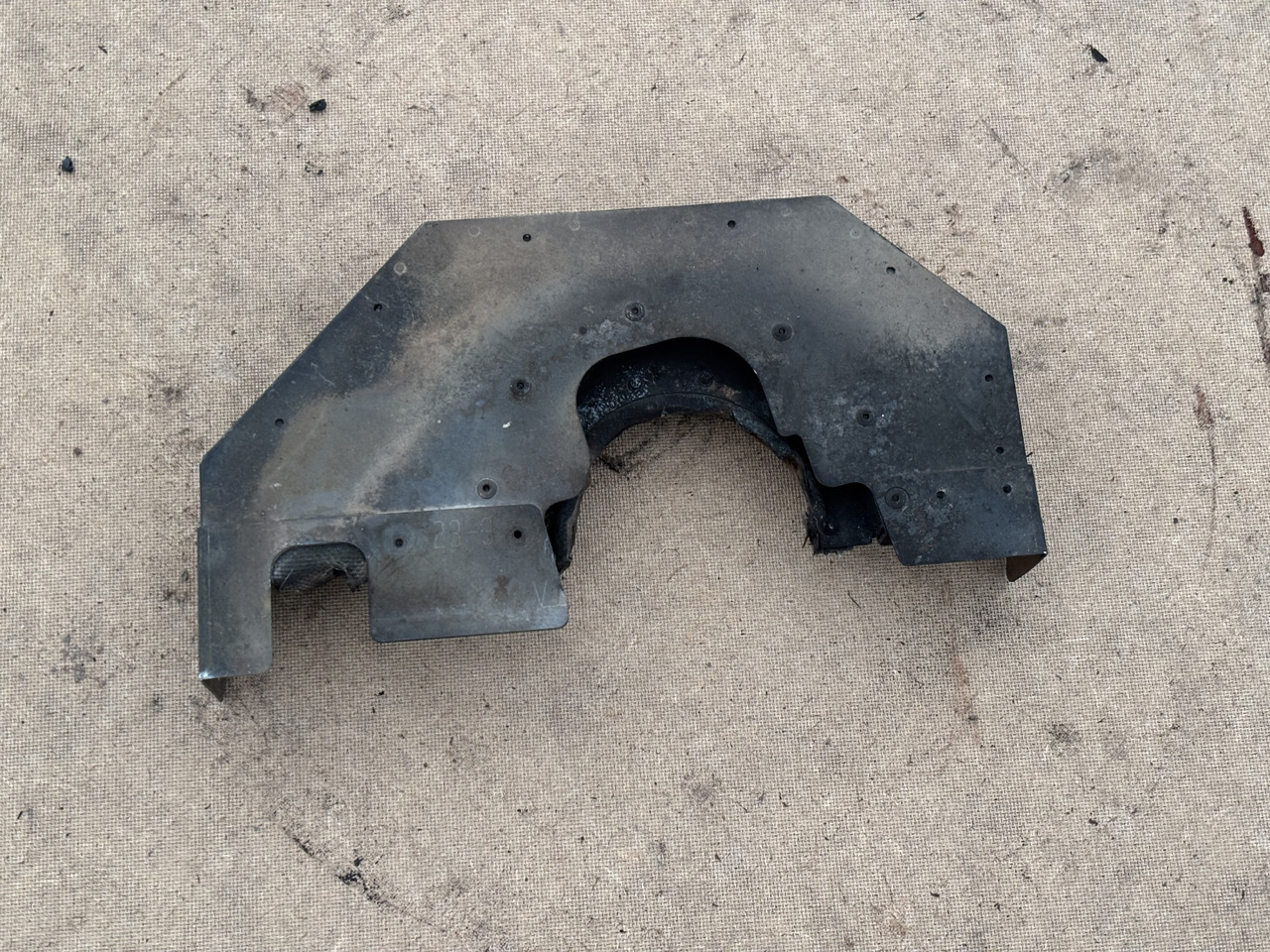 Claas Lexion 780 Izolacja Silnika Pokrywa Maska 00 0781 223 0 00 7812230 - Motor y piezas para Cosechadora de granos: foto 2 Claas Lexion 780 Izolacja Silnika Pokrywa Maska 00 0781 223 0 00 7812230 - Motor y piezas para Cosechadora de granos: foto 2