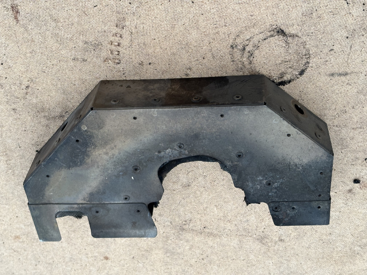 Claas Lexion 780 Izolacja Silnika Pokrywa Maska 00 0781 223 0 00 7812230 - Motor y piezas para Cosechadora de granos: foto 1 Claas Lexion 780 Izolacja Silnika Pokrywa Maska 00 0781 223 0 00 7812230 - Motor y piezas para Cosechadora de granos: foto 1