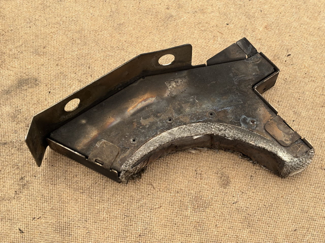 Claas Lexion 780 Izolacja Silnika Pokrywa Maska Obudowa Narożnik 00 0781 220 0 0007812200 - Junta de motor para Cosechadora de granos: foto 1 Claas Lexion 780 Izolacja Silnika Pokrywa Maska Obudowa Narożnik 00 0781 220 0 0007812200 - Junta de motor para Cosechadora de granos: foto 1