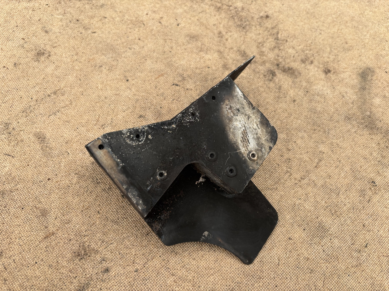 Claas Lexion 780 Izolacja Silnika Pokrywa Maska Obudowa Osłona 00 0781 224 0 0007812240 - Junta de motor para Cosechadora de granos: foto 3 Claas Lexion 780 Izolacja Silnika Pokrywa Maska Obudowa Osłona 00 0781 224 0 0007812240 - Junta de motor para Cosechadora de granos: foto 3