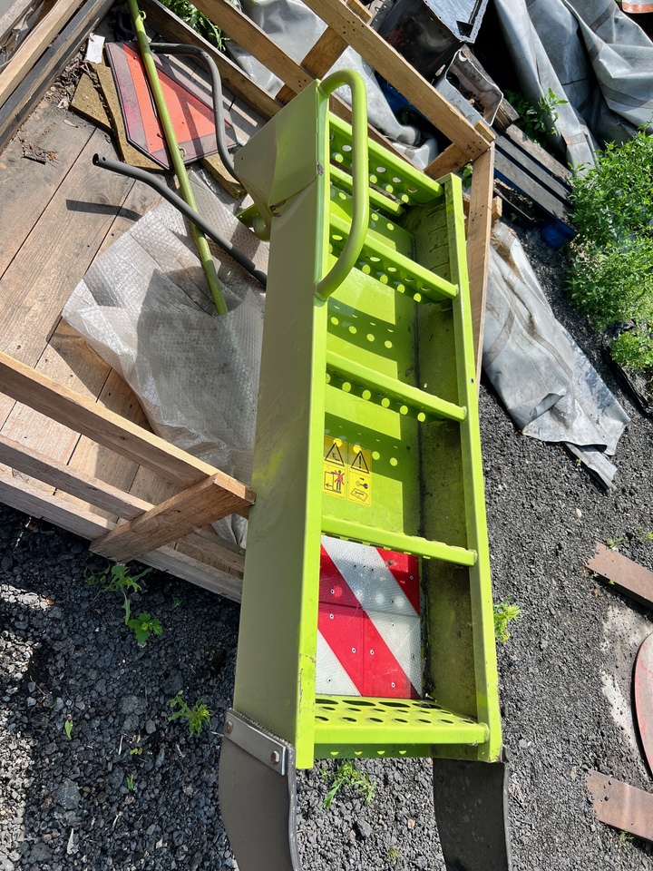 Claas Tucano Schody 0005480176 - Peldaño para Maquinaria agrícola: foto 2 Claas Tucano Schody 0005480176 - Peldaño para Maquinaria agrícola: foto 2