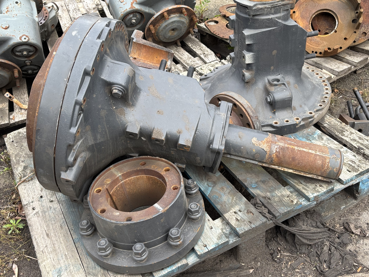 FENDT 930 933 936 Zwolnica Wał Obudowa Tylnej Osi 926101150070 934151150010 931150150030 - Mando final para Maquinaria agrícola: foto 1 FENDT 930 933 936 Zwolnica Wał Obudowa Tylnej Osi 926101150070 934151150010 931150150030 - Mando final para Maquinaria agrícola: foto 1