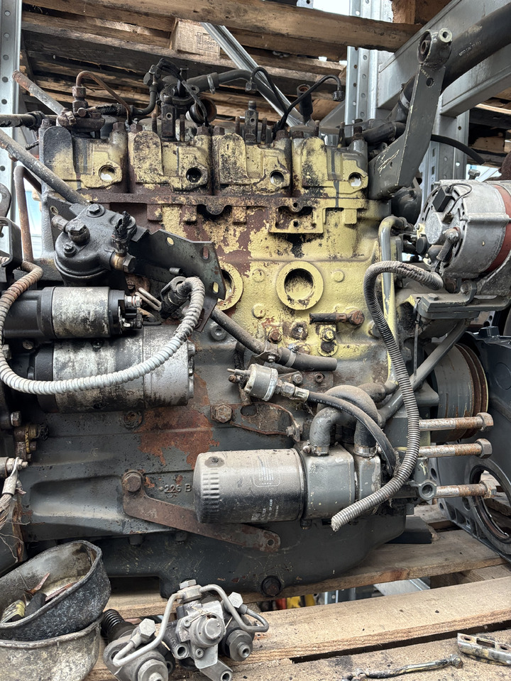 Fendt 309 Deutz TD226-B4 MWM Silnik Blok Pokrywa Obudowa Koło Zamachowe Miska Olejowa CZĘŚCI - Volante de inercia para Maquinaria agrícola: foto 4 Fendt 309 Deutz TD226-B4 MWM Silnik Blok Pokrywa Obudowa Koło Zamachowe Miska Olejowa CZĘŚCI - Volante de inercia para Maquinaria agrícola: foto 4