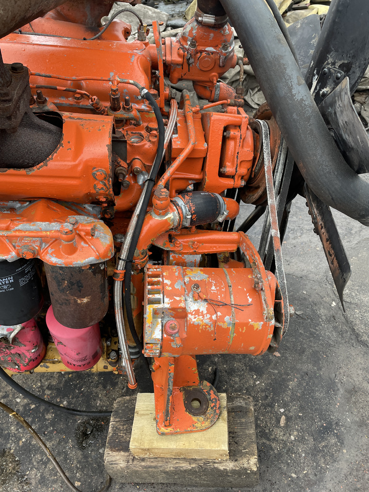 Fiat Agri - silnik 6cyl. kompletny - Motor para Maquinaria agrícola: foto 2 Fiat Agri - silnik 6cyl. kompletny - Motor para Maquinaria agrícola: foto 2