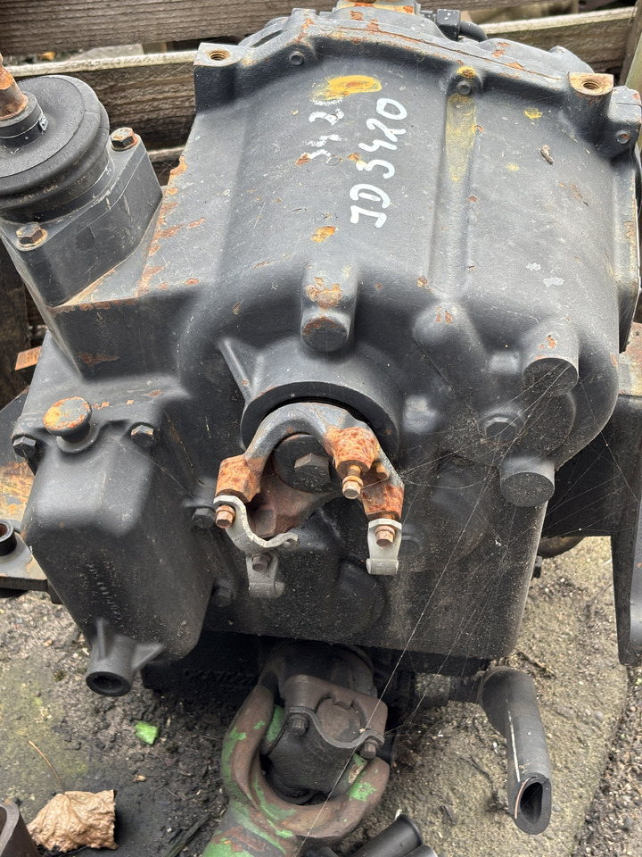 John Deere 3200 3215 3220 3415 3420 Skrzynia Biegów TURNER COM-T4-2030 AZ54187 - Caja de cambios para Maquinaria agrícola: foto 2 John Deere 3200 3215 3220 3415 3420 Skrzynia Biegów TURNER COM-T4-2030 AZ54187 - Caja de cambios para Maquinaria agrícola: foto 2