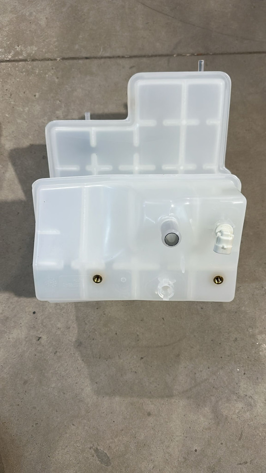 John Deere 7R 7210R 7270R 7230R 7250R 7310R Zbiornik chłodnicy Zbiornik Płynu RE579843 NOWY - Depósito de expansión para Maquinaria agrícola: foto 1 John Deere 7R 7210R 7270R 7230R 7250R 7310R Zbiornik chłodnicy Zbiornik Płynu RE579843 NOWY - Depósito de expansión para Maquinaria agrícola: foto 1