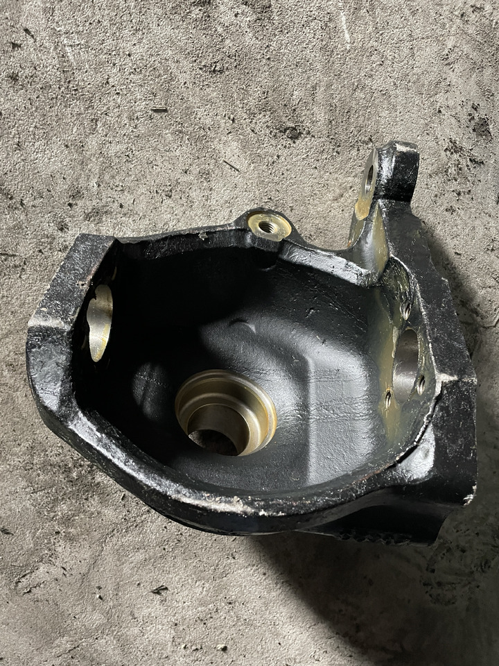 John Deere sieczkarnia 7200 7300 7400 7500 7700 7800 - zwrotnica ER145011 12863 - Mangueta para Maquinaria agrícola: foto 4 John Deere sieczkarnia 7200 7300 7400 7500 7700 7800 - zwrotnica ER145011 12863 - Mangueta para Maquinaria agrícola: foto 4