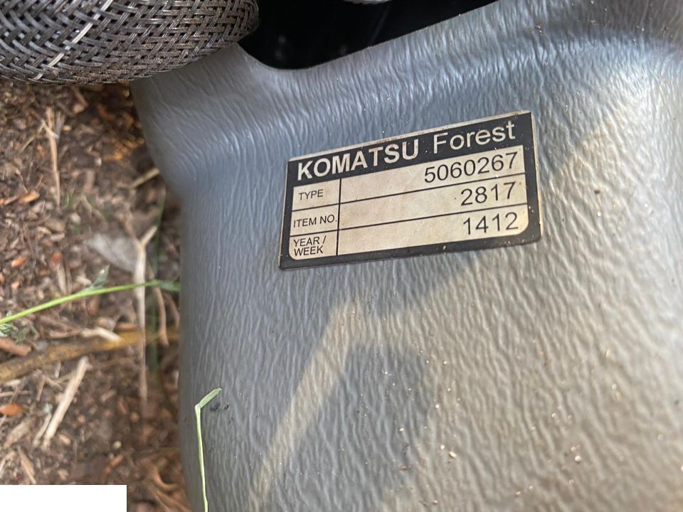 Komatsu Valmet Dźojstik - Cabina e interior para Maquinaria forestal: foto 1 Komatsu Valmet Dźojstik - Cabina e interior para Maquinaria forestal: foto 1
