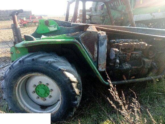 ŁADOWARKA TELESKOPOWA Merlo p26.6 spt - CZĘŚCI - Pompa Paliwa - Bomba de combustible para Maquinaria agrícola: foto 2 ŁADOWARKA TELESKOPOWA Merlo p26.6 spt - CZĘŚCI - Pompa Paliwa - Bomba de combustible para Maquinaria agrícola: foto 2