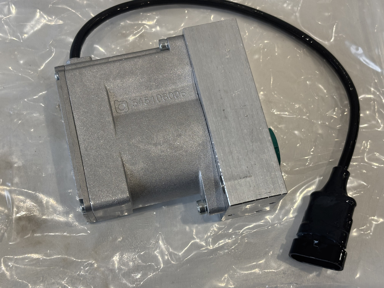 MERLO Cewka Elektrozawór Wysuwu Ramienia 086555 - Válvula hidráulica para Equipo de manutención: foto 4 MERLO Cewka Elektrozawór Wysuwu Ramienia 086555 - Válvula hidráulica para Equipo de manutención: foto 4