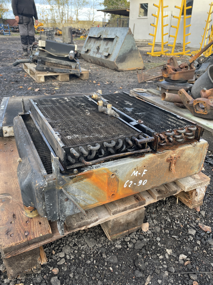 Massey Fergusson 6290 - chłodnica 3778074M91 - Radiador para Maquinaria agrícola: foto 1 Massey Fergusson 6290 - chłodnica 3778074M91 - Radiador para Maquinaria agrícola: foto 1