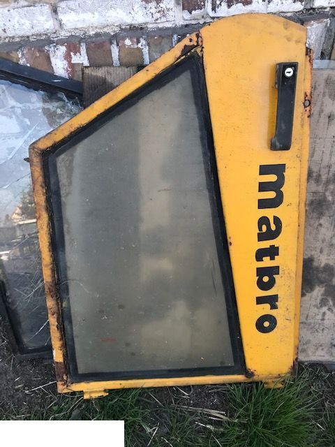Matbro TS 280 - Drzwi - Puerta y piezas para Equipo de manutención: foto 1 Matbro TS 280 - Drzwi - Puerta y piezas para Equipo de manutención: foto 1