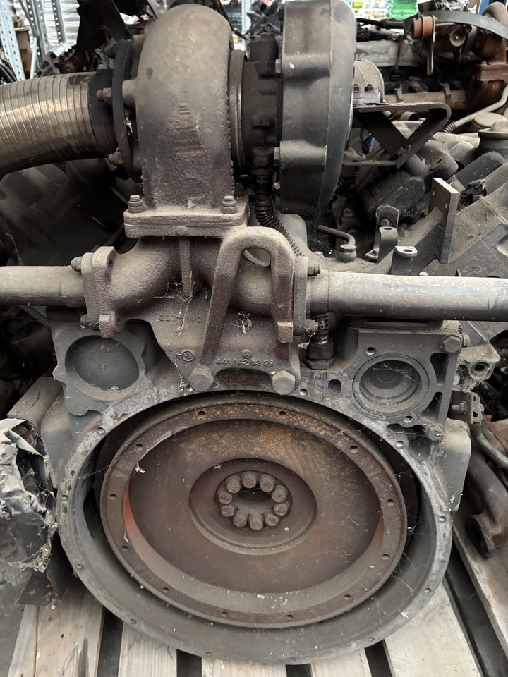 Mercedes-Benz OM 401 LA OM401LA 245 KM 9 572 cm³ Silnik Blok CZĘŚCI - Motor y piezas para Camión: foto 4 Mercedes-Benz OM 401 LA OM401LA 245 KM 9 572 cm³ Silnik Blok CZĘŚCI - Motor y piezas para Camión: foto 4