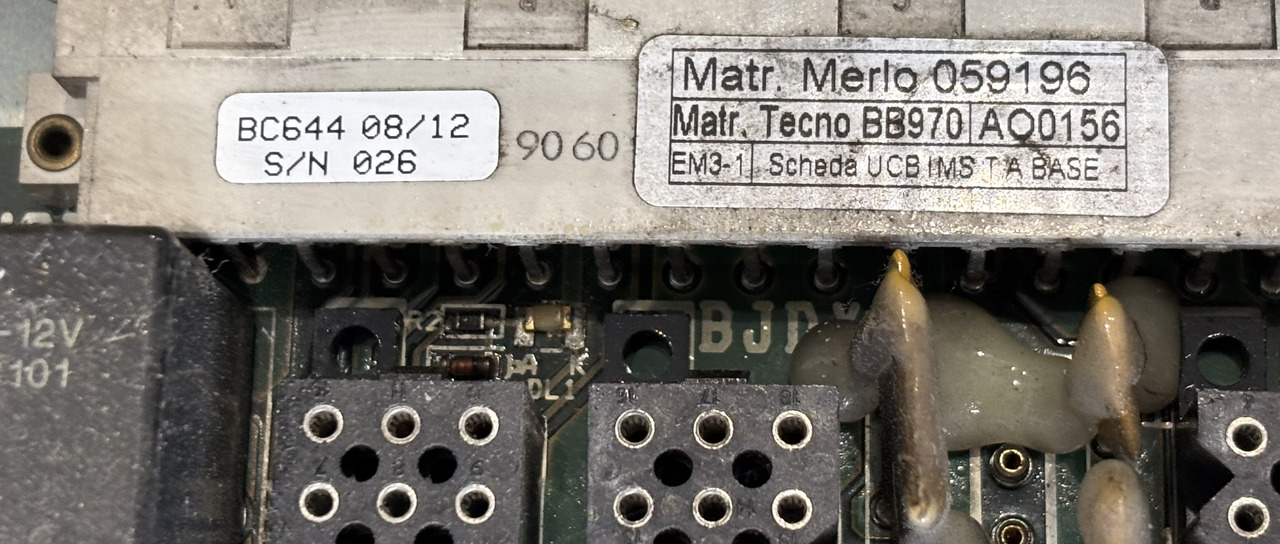 Merlo 059196 Kontroler Płyta Elektroniczna ECU MUGS UGS SGB Sterownik Bezpiecznik - Unidad de control para Maquinaria agrícola: foto 2 Merlo 059196 Kontroler Płyta Elektroniczna ECU MUGS UGS SGB Sterownik Bezpiecznik - Unidad de control para Maquinaria agrícola: foto 2