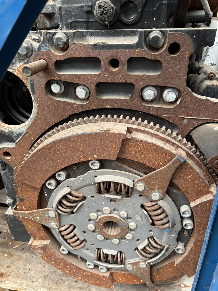 New Holland Case Iveco JCB CNH F4DFE4133 F4DFE4133*B00 Silnik CZĘŚCI - Motor y piezas para Maquinaria agrícola: foto 3 New Holland Case Iveco JCB CNH F4DFE4133 F4DFE4133*B00 Silnik CZĘŚCI - Motor y piezas para Maquinaria agrícola: foto 3