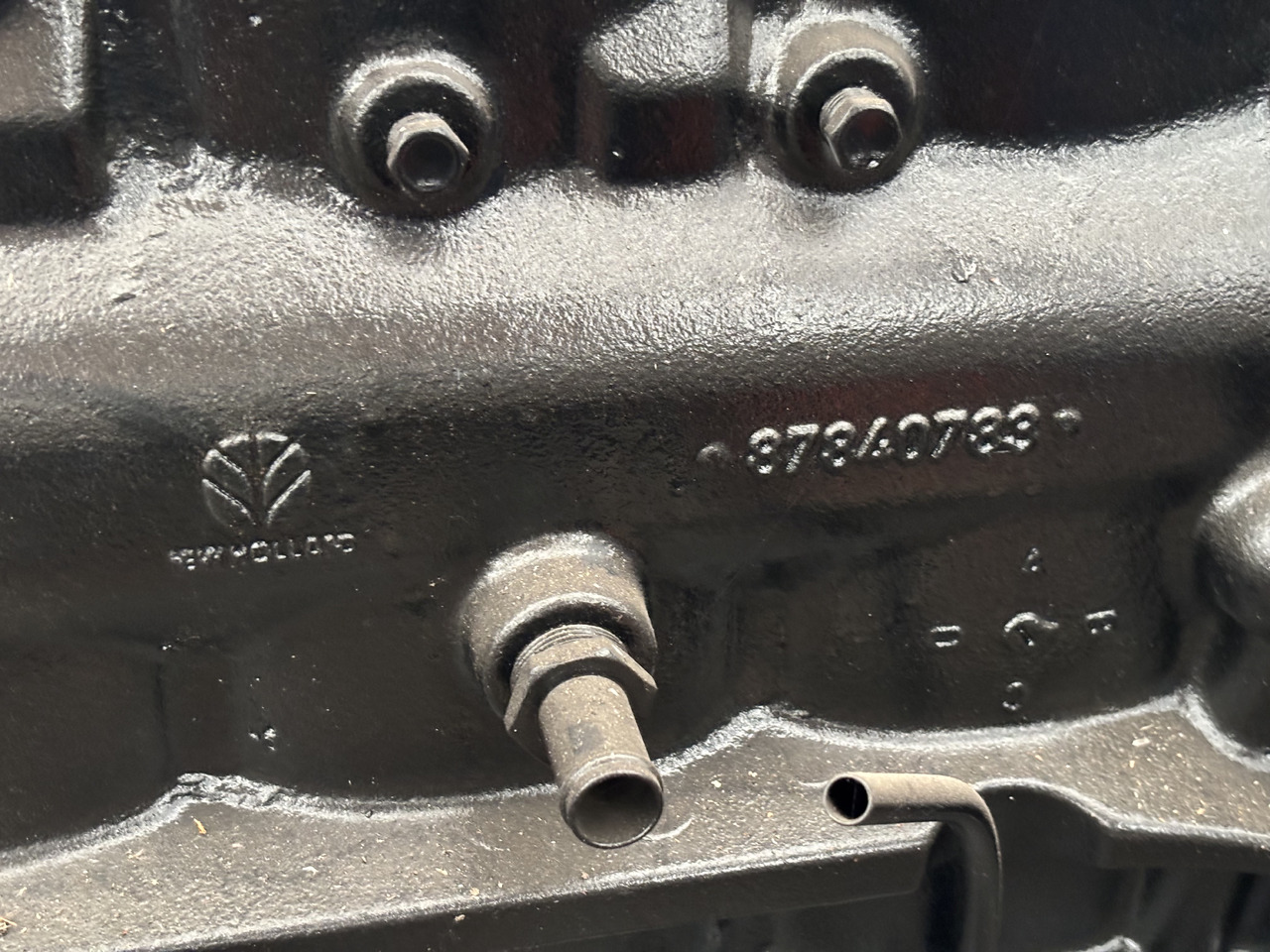 New Holland TM 120, 130, 140, 150, 160, 170, 17 Blok silnika 87840788 - Bloque de cilindros para Maquinaria agrícola: foto 2 New Holland TM 120, 130, 140, 150, 160, 170, 17 Blok silnika 87840788 - Bloque de cilindros para Maquinaria agrícola: foto 2