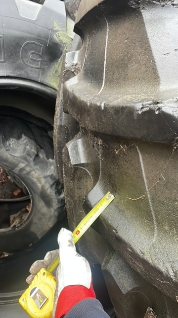 Opona pirelli 710/70 R38 - Neumático para Maquinaria agrícola: foto 1 Opona pirelli 710/70 R38 - Neumático para Maquinaria agrícola: foto 1
