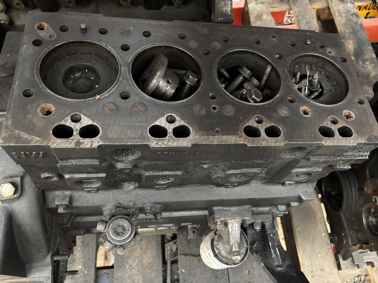 Perkins 1996/2400 Silnik Blok Miska Olejowa Wał korbowy - Cigüeñal para Maquinaria agrícola: foto 5 Perkins 1996/2400 Silnik Blok Miska Olejowa Wał korbowy - Cigüeñal para Maquinaria agrícola: foto 5