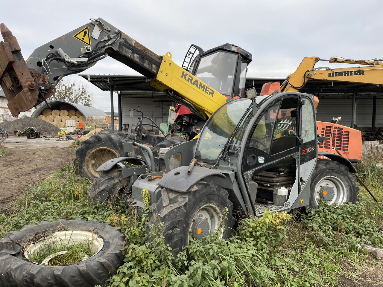 Kramer 2706 ładowarka części - kierownica plastiki manetka wyświetlacz - Piezas de recambio para Manipulador telescópico: foto 2 Kramer 2706 ładowarka części - kierownica plastiki manetka wyświetlacz - Piezas de recambio para Manipulador telescópico: foto 2