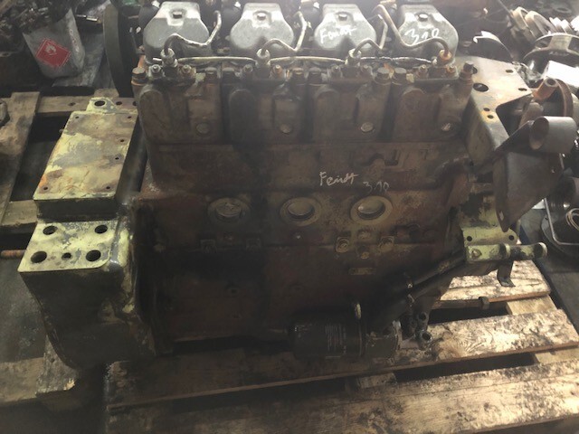 Silnik MWM 226-4 Fendt Renault pompa paliwa słupek czesci głowica - Motor y piezas para Maquinaria agrícola: foto 4 Silnik MWM 226-4 Fendt Renault pompa paliwa słupek czesci głowica - Motor y piezas para Maquinaria agrícola: foto 4