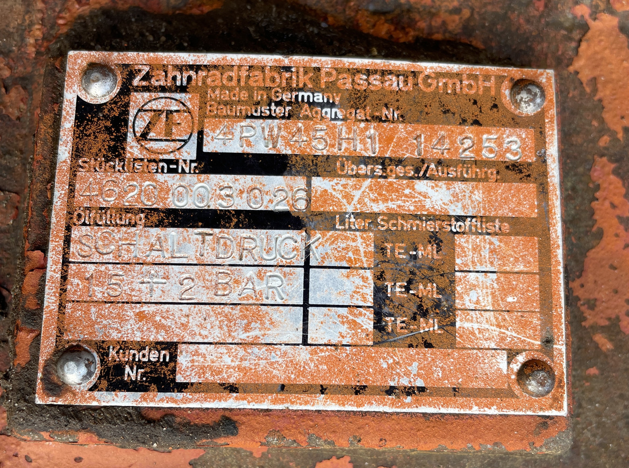 ZF 4PW45H1 ZETTELMEYER ZL4001 VOLVO - skrzynia biegów - Caja de cambios para Maquinaria agrícola: foto 4 ZF 4PW45H1 ZETTELMEYER ZL4001 VOLVO - skrzynia biegów - Caja de cambios para Maquinaria agrícola: foto 4