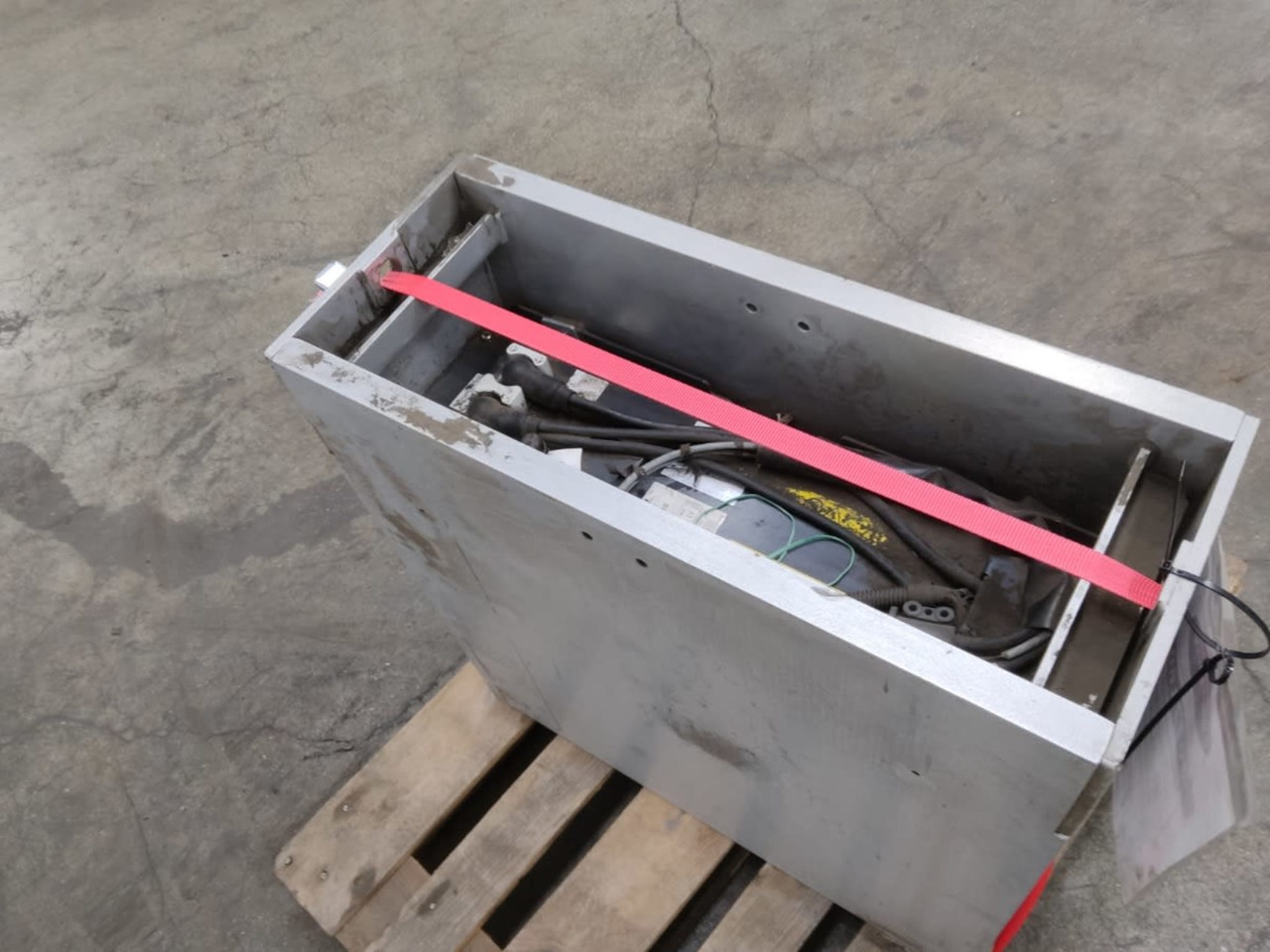 LiIon Battery 24V 205Ah - Acumulador para Equipo de manutención: foto 4 LiIon Battery 24V 205Ah - Acumulador para Equipo de manutención: foto 4