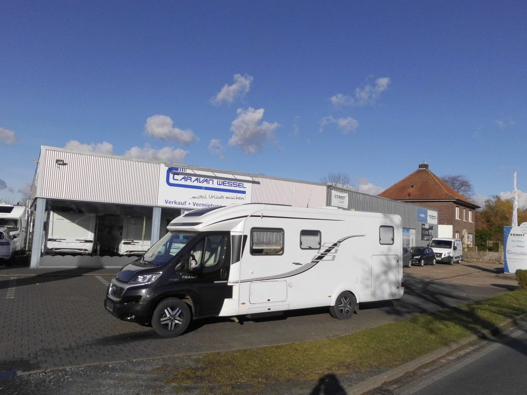 HYMER / ERIBA / HYMERCAR Tramp SL 704 Hubstützen, Solar, AHK uvm++++ - Autocaravana perfilada: foto 3 HYMER / ERIBA / HYMERCAR Tramp SL 704 Hubstützen, Solar, AHK uvm++++ - Autocaravana perfilada: foto 3