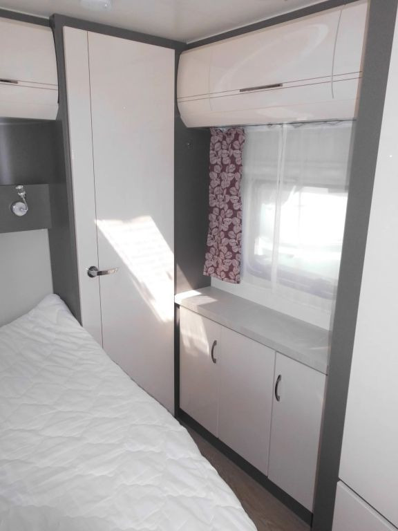 Caravana Hobby Excellent 495 WFB Mover, Autark, Combi 6E 1800KG: foto 8