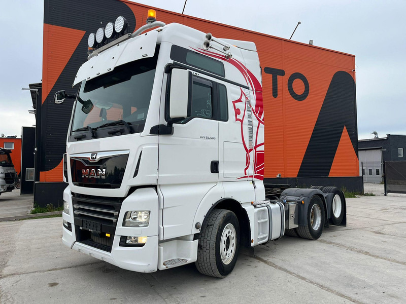 MAN TGX 28.500 6x2 XXL CAB / PTO / INTARDER / DOUBLE BOGIE - Cabeza tractora: foto 2 MAN TGX 28.500 6x2 XXL CAB / PTO / INTARDER / DOUBLE BOGIE - Cabeza tractora: foto 2