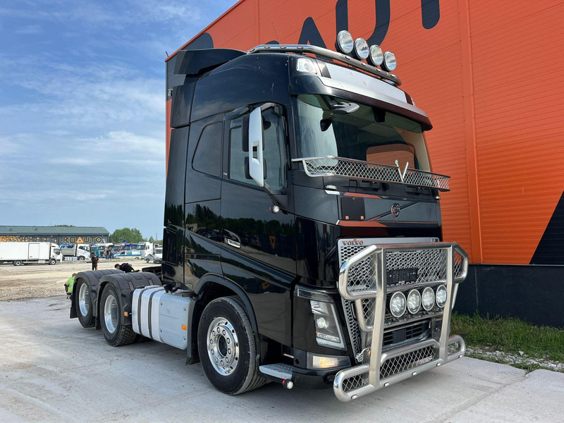 Volvo FH 16 750 6x4 GCW 76 ton / TANDEM AXLE LIFT - Cabeza tractora: foto 3 Volvo FH 16 750 6x4 GCW 76 ton / TANDEM AXLE LIFT - Cabeza tractora: foto 3