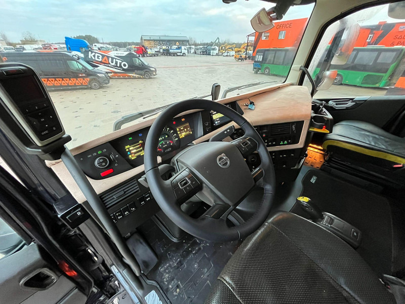 Cabeza tractora Volvo FH 16 750 6x4 GCW 80 ton / RETARDER / HYDRAULICS / TANDEM AXLE LIFT: foto 15 Cabeza tractora Volvo FH 16 750 6x4 GCW 80 ton / RETARDER / HYDRAULICS / TANDEM AXLE LIFT: foto 15