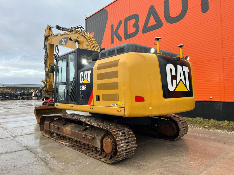 Excavadora de cadenas Caterpillar 326 FL 3D / ROTOTILT / AC / CENTRAL LUBRICATION / AUXILIARY HEATER: foto 8 Excavadora de cadenas Caterpillar 326 FL 3D / ROTOTILT / AC / CENTRAL LUBRICATION / AUXILIARY HEATER: foto 8