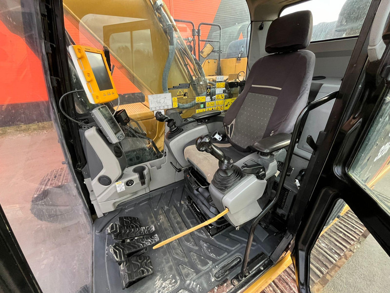 Excavadora de cadenas Caterpillar 326 FL 3D / ROTOTILT / AC / CENTRAL LUBRICATION / AUXILIARY HEATER: foto 20 Excavadora de cadenas Caterpillar 326 FL 3D / ROTOTILT / AC / CENTRAL LUBRICATION / AUXILIARY HEATER: foto 20