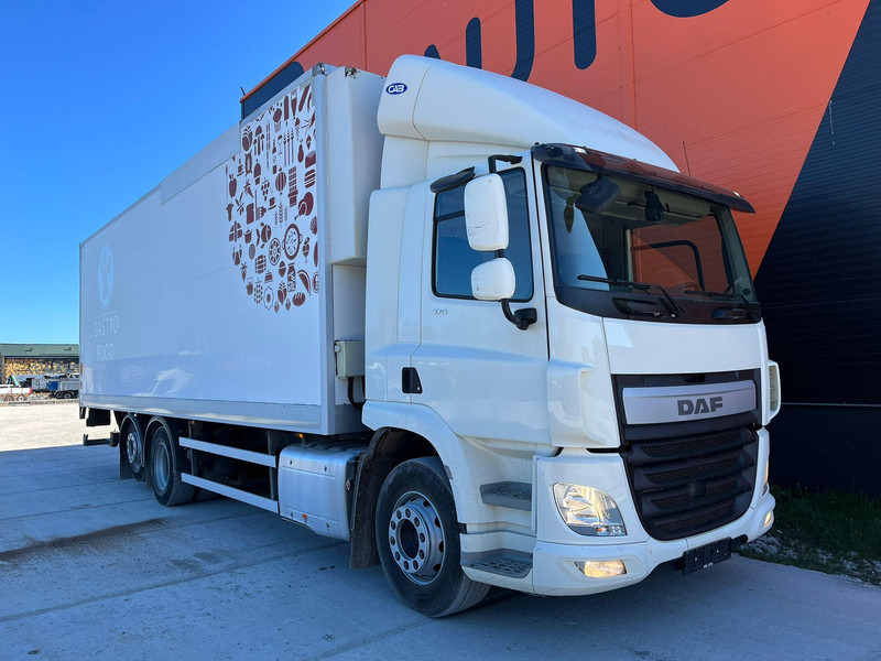 DAF CF 370 6x2 HULTSTEINS / BOX L=8744 mm - Camión frigorífico: foto 4 DAF CF 370 6x2 HULTSTEINS / BOX L=8744 mm - Camión frigorífico: foto 4