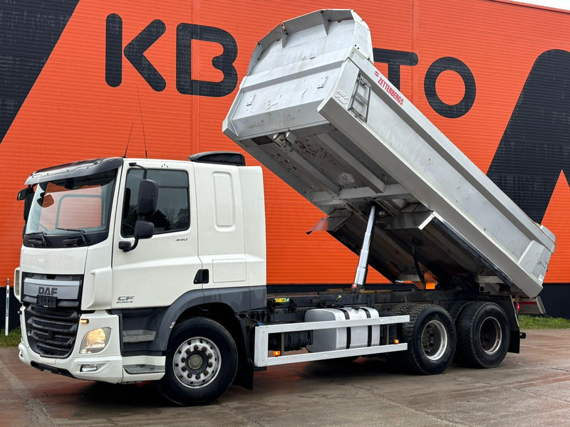 DAF CF 440 6x2 BOX L=5620 mm - Camión volquete: foto 2 DAF CF 440 6x2 BOX L=5620 mm - Camión volquete: foto 2