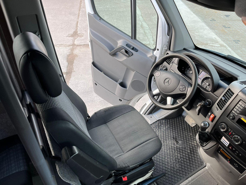 Minibús, Furgoneta de pasajeros Mercedes-Benz Sprinter 516 CDI 22 + 1 SEATS: foto 9