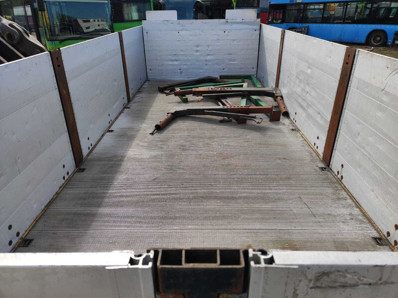 Cargo PLATFORM / PLATVORM 6700MM / FROM VOLVO FM TRUCK - Piezas de recambio para Camión: foto 5 Cargo PLATFORM / PLATVORM 6700MM / FROM VOLVO FM TRUCK - Piezas de recambio para Camión: foto 5