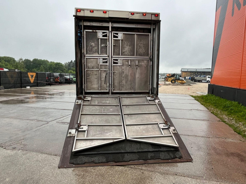 Camión transporte de ganado Scania G 480 6x2*4 BOX L=9212 mm / COOLANT LEAKAGE ON 3 RD CYLINDER: foto 10 Camión transporte de ganado Scania G 480 6x2*4 BOX L=9212 mm / COOLANT LEAKAGE ON 3 RD CYLINDER: foto 10