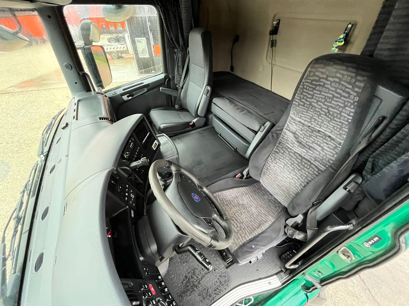 Camión transporte de ganado Scania G 480 6x2*4 BOX L=9212 mm / COOLANT LEAKAGE ON 3 RD CYLINDER: foto 20 Camión transporte de ganado Scania G 480 6x2*4 BOX L=9212 mm / COOLANT LEAKAGE ON 3 RD CYLINDER: foto 20