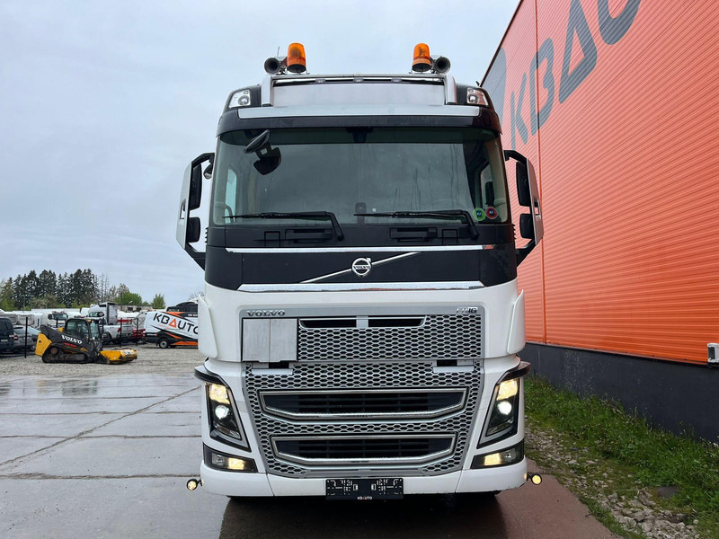 Volvo FH 16 600 6x2*4 FOR SALE AS CHASSIS / CHASSIS L=6300 mm - Camión chasis: foto 3 Volvo FH 16 600 6x2*4 FOR SALE AS CHASSIS / CHASSIS L=6300 mm - Camión chasis: foto 3