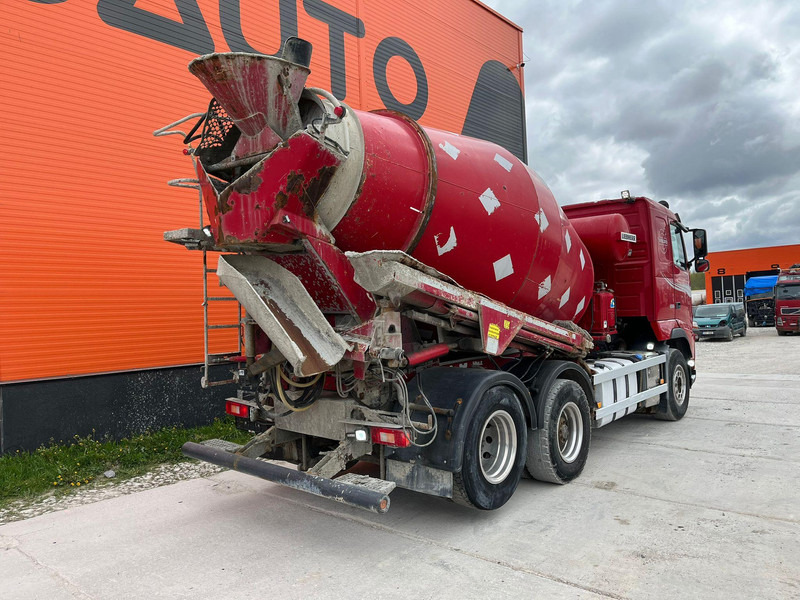 Volvo FH 500 6x2 LIEBHERR 7 m3 / CHUTE 9 m / RETARDER / BIG AXLE - Camión hormigonera: foto 4 Volvo FH 500 6x2 LIEBHERR 7 m3 / CHUTE 9 m / RETARDER / BIG AXLE - Camión hormigonera: foto 4