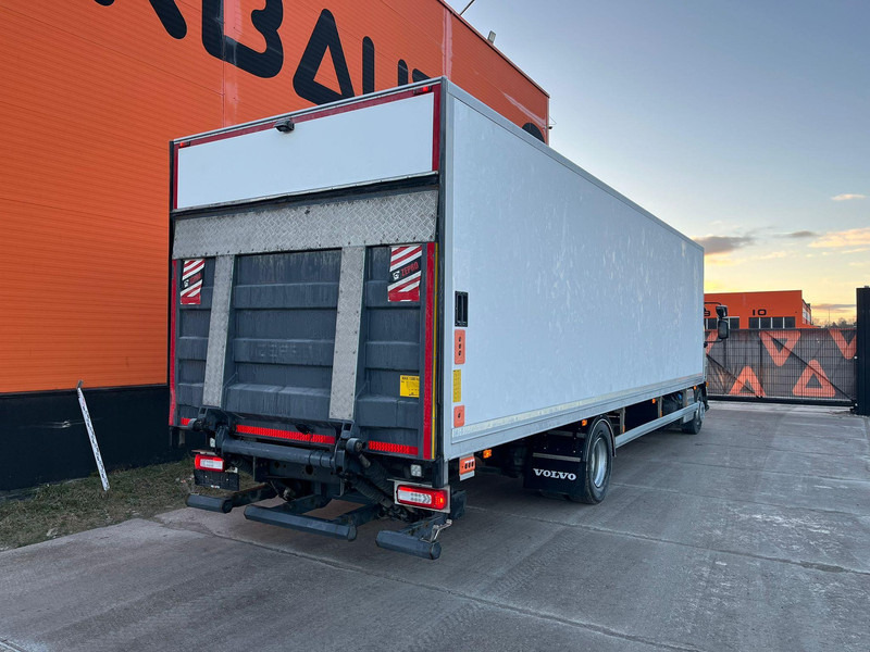 Volvo FL 210 4x2 BOX L=8764 - Camión caja cerrada: foto 5 Volvo FL 210 4x2 BOX L=8764 - Camión caja cerrada: foto 5