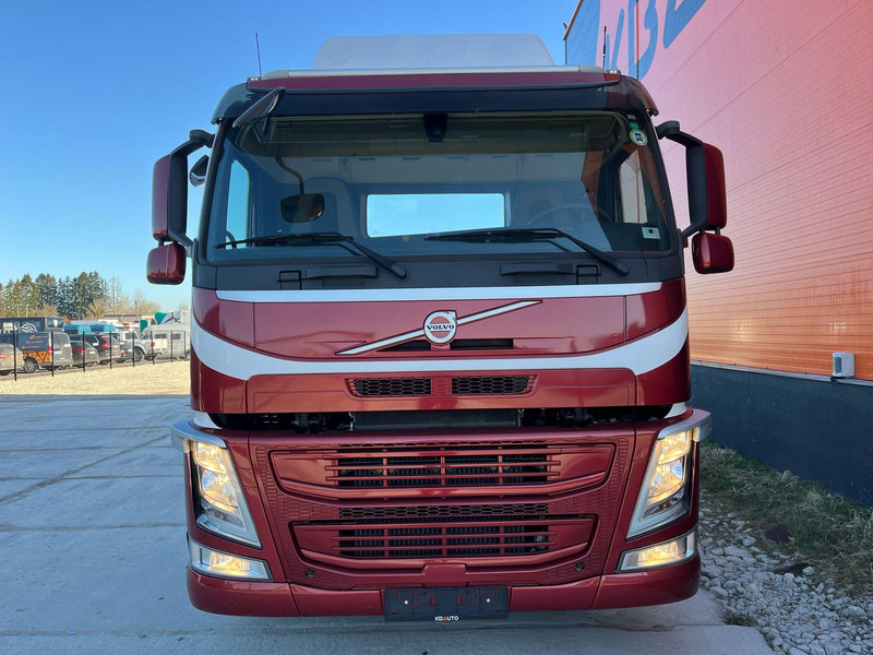 Volvo FM 330 6x2*4 ONLY 57587 km !!! / HYDRAULICS / CHASSIS L=7740 MM - Camión chasis: foto 3 Volvo FM 330 6x2*4 ONLY 57587 km !!! / HYDRAULICS / CHASSIS L=7740 MM - Camión chasis: foto 3