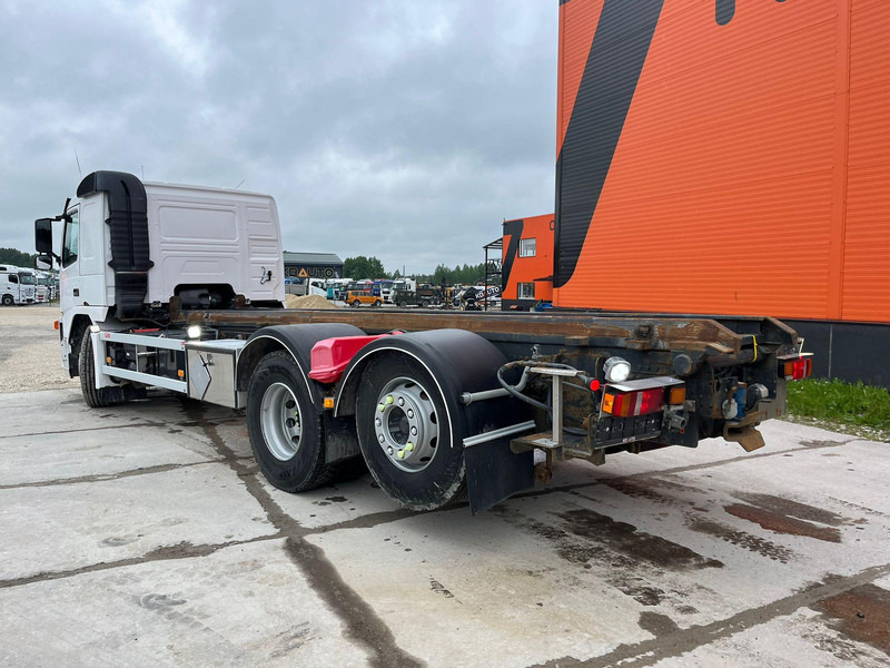 Camión chasis Volvo FM 410 6x2*4 HYDRAULICS / CHASSIS L=6875 mm: foto 8